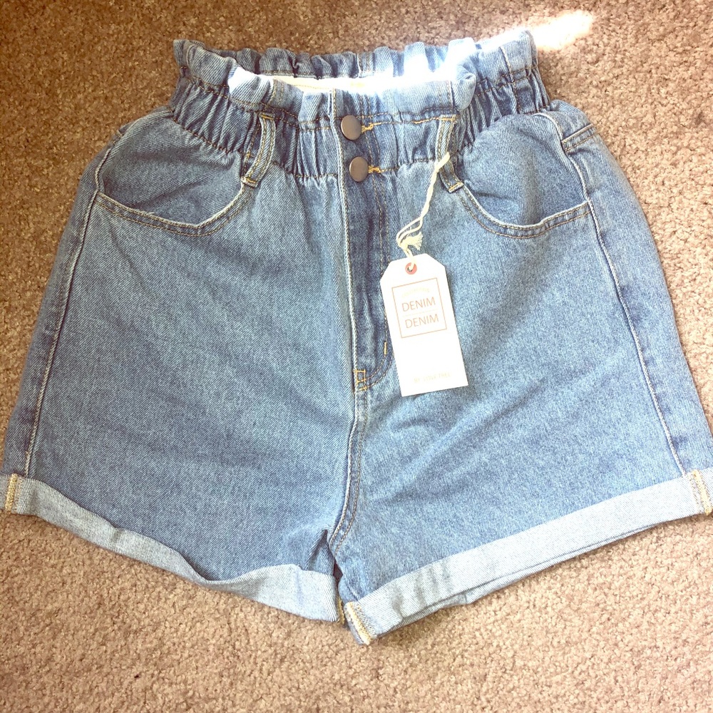 Paper-bag high waisted denim shorts